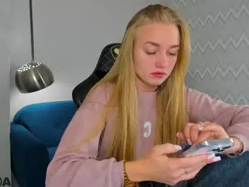 barbie_lis — take off my jeans [111 tokens left] #deepthroat #cum #blonde #anal #skinny