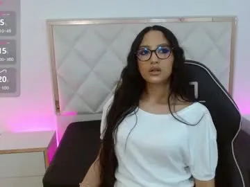 beella_tay1 — GOAL: Flash tits [37 tokens remaining] Welcome to Bella paradise if you love me tip me 5555555555 #ebony #bigboobs #teen #hairy #latina #pregnant