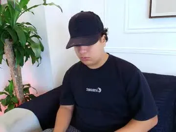 bennett_alejoo — CrazyGoal: Cum Show #18 #findom #lovense #cumshow #latino @ 800