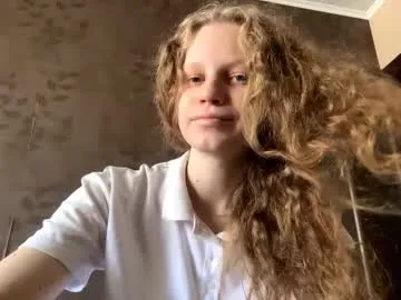 berniecemontell — GOAL: Eye contact Hi! My name is Sophia. I'm new here! Wish me luck! :) #teen #skinny #natural #young #18 [12 tokens remaining]
