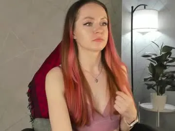 berta_kelly — GOAL: air kiss [25 tokens remaining] Welcome to my room! #redhead #18 #German #new #c2c