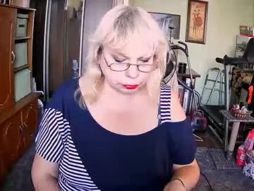 beverlyqcynia — #bigboobs #bigass #blond #lovens #bbw