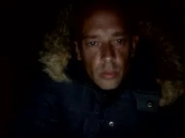 bigdickdangles472924 — Away on Chaturbate