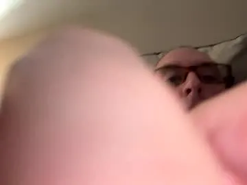 biggloves4bighands — Get me harrrrd and make me cum!!!! #new #british #dilf #daddy #uncut don't forget to follow me!!!!