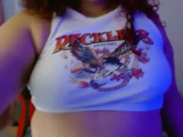 blueevelvet — GOAL: Fingers in pussy + zoom [113 tokens remaining] accompany me to brand new my new lush, make my legs shake #hairy #bbw #chubby #feet #latina