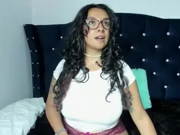 bonnie_tucci_ — Bounce my boobs [50 tokens left] #ebony #bigboobs #bigass #latina #hairy