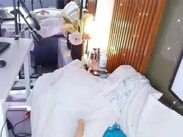 brigiitte_rohan — Brigiitte_rohan's room #lovense #squirt #fuckmachine #feet #anal