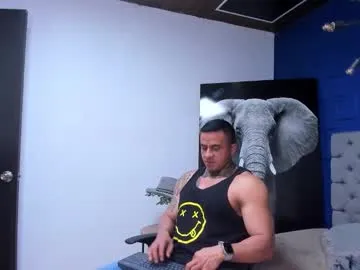 brody_hartchert — #muscleworship #flexpecs #cumshot #latino #