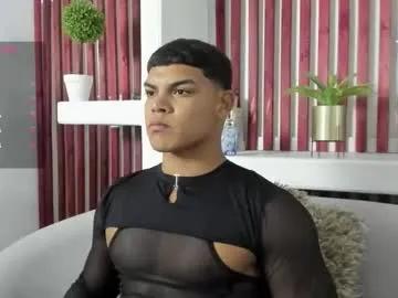 bruce_stroud — Feelings horny everyday  the TIP-MENU for warmp up the room #ass #lovenselush  #young #muscleworship  #cumshow  [220 tokens remaining]