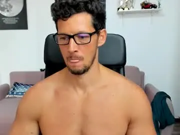 brutusk1 — Make me cum all over the place --- Want to have some fun with #muscleworship #bigmuscles #briefs #biglegs #bigballs I am the guy for it? PM = 5 tokens [1117 tokens remaining]