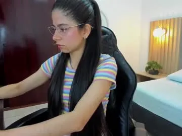 carlina_15 — GOAL: Show panties [380 tokens remaining] Welcome to my room! #petite #skinny #longhair #18 #daddysgirl