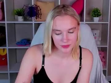 carolin_miller — GOAL: spank yourself [53 tokens remaining] Welcome to my room! #18 #new #squirt #c2c #young #smoke #ahegao #cum