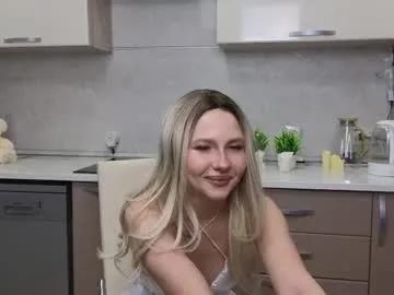 carolinebluee — Fly kiss #shy #new #young #bigtits [1 tokens remaining]