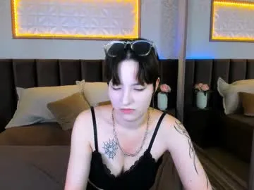 carolineloverss — Welcome and eye contact #new #asian #teen #slim #cum #lovense [25 tokens remaining]