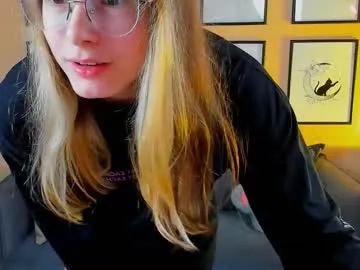 carrie_roses — GOAL: Feet in the camera [30 tokens remaining] For good mood^^ #18  #shy #cute #blonde #asmr