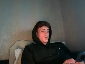 cashtoxk — take off hoodie [1500 tokens remaining]