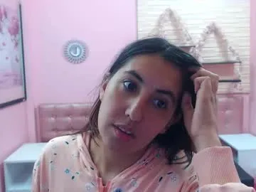 cassandra_ruizz — blouse out [27 tokens left] #anal #deepthroat #curvy #ahegao #saliva