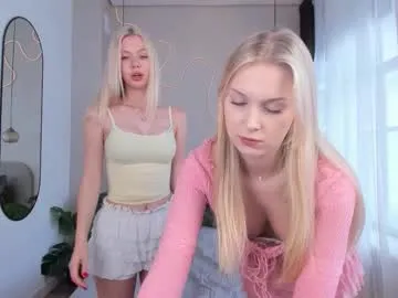 cassie_palmer — big hug [67 tokens left] Hello my lovely boys #18 #teen #shy #young #blonde