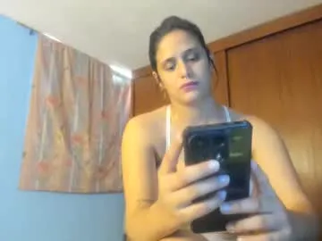 catalina_candela — GOAL: Show boobies [33 tokens remaining] Hey welcome #new #bigboobs #latina #curvy #young
