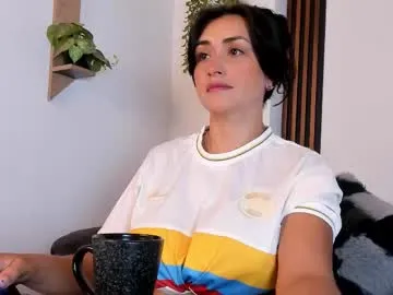 celeste_rodriguez_ — Welcome! A mix of sensuality and mischief awaits you here - Goal: I take out my tits and squeeze them hard until they escape between my fingers. [994 tokens left] #bigboobs #lovense #bigass #anal #lat