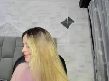 channelwhite_ — I really want to cum with you  #blonde #18 #bigass #squirt #lush [399 tokens remaining]