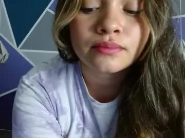 charlotte_greyx — GOAL: Camaltoe + zoom [10 tokens remaining] This sexy student is horny and ready for you to fuck her #bigass #curvy #latina #18 #chubby