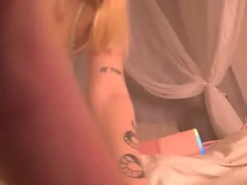 charlotte_kelly — Goal: taking off bra #new #natural #feet #teen #young - Next Goal: lotion or oiling up booty