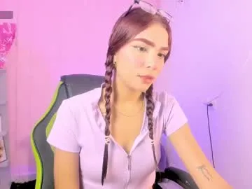 charlotteee_02 — Naked x 5 min #bigass ass #18 #lesbian  #latina #young [165 tokens remaining]