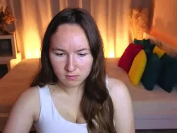 chloe_rivers — #shy Goal: Change clothes and dance   #nonude #new #bigboobs #curvy [130 tokens remaining]