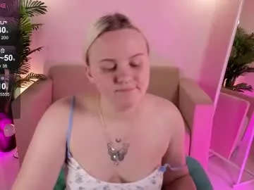 christy_foxy — Spank naughy ass #blonde #bbw #curvy #bigtits #bigass [55 tokens remaining]