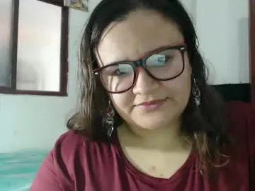 chubbyhothorny —  Latina coqueta en vivo  | Goal: show con juguete |  ROLL YA chubby #latin #new #bigboobs