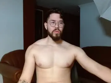 clark_14 — cum show #cum #uncut #muscle #bigcock [666 tokens remaining]