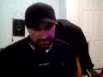 clintwood12 — Freechat on Chaturbate