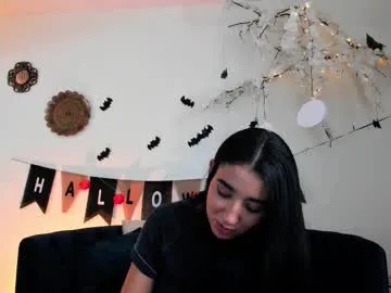 cloe_taylor__ — GOAL: hot fingerin [297 tokens remaining] Welcome to my room! #smalltits #latina #squirt #skinny #new