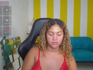 cristal_war — GOAL: hands boobs [25 tokens remaining] Do you want play with my ass for 2day? #bigass #squirt #lovense #latina #blonde