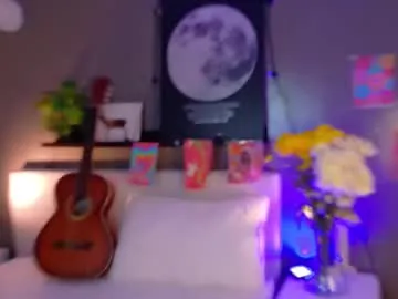cristalcornner_ —  Flower power tip menu  -- Current Goal: CUM SHOW at 888 tokens