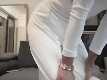 cristinabrunete — welcome here guys :) I show more of me in pvt .