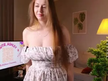 cutie_ash — GOAL: Good morning good to see you!!  Hi, I'm Ashley and i am new here^^. PRIVATE SHOW OPEN #lovense #shy #young #bigass #bigboobs