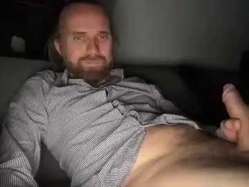 d0n_gi0vanni — Lookin for #cam2cam with a woman or couple. #beard #smile #bigdick #hugecock