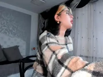 dafnelee — GOAL: slopy blowjob+more saliva [68 tokens remaining] Welcome to my room!  #curvy #bigass #squirt #18 #anal
