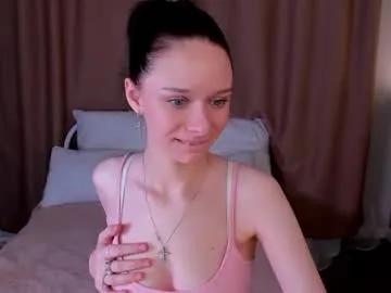 daily_glam — unclap bra  ~ Hello there! Ima #nonude model with #skinny body #bigass and very nice #tits. Btw im into #c2c and #roleplay [49 tokens remaining]