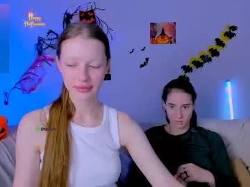 daisy_baby_ — GOAL: show ass [222 tokens remaining] meow let's go play. #feet #couple #latina #shy #lesbian