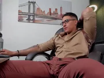dash_bukoski — Cumshow when goal is reached. #bigcock #lovense #feet #muscle #findom [679 tokens remaining]