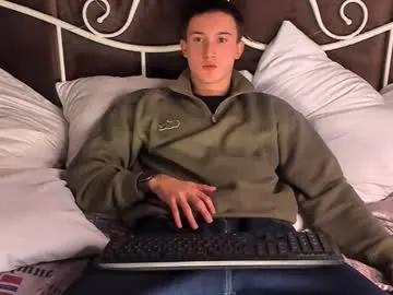 david__diamond — GOAL: take off swetshirt [0 tokens remaining] Welcome to my room! #young #new #gay #pvt #master
