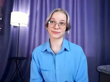 deannmaslen — GOAL: Lick my fingers and look in your eyes [50 tokens remaining] Welcome to my room! #new #18 #shy #skinny #bigboobs Hi Im Charlie, my toy's on, check my reaction. 20 SEC ULTRA VIBE FOR 38tk