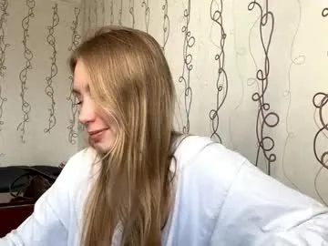 dededantonio — GOAL : Biggest smile ever! Hello CB, my name is Nika! i'm #new here! Show me your thumbs up! Let's get acquainted! #bigboobs #shy #18 #young [5 tokens remaining]