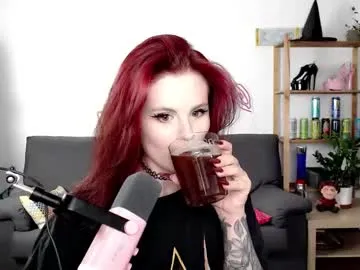 dellacrush_ —  GOAL: What is your favorite horror movie? - 1 of 10 -  [100]  #nonude #glasses #mistress #sph #redhead Hey, I'm Della!  Online from Monday through Wednesday, Saturday and Sunday from 19:00 (GMT+2), Thursday and Friday off