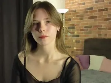 deyvessa — GOAL: play my neck [44 tokens remaining] Hi, I'm Kira. WELCOME. Let's give each other unforgettable emotions!THUMBS UP #shy #skinny #18 #smalltits #natural