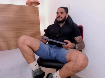dhamian_wolf_hunter — GOAL: my cum in free [195 tokens remaining] Welcome to my room! I am looking for slaves with desires to worship me   #dirty  #master  #slave #cum #hairy 