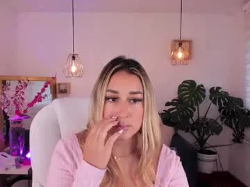 dina_ride — GOAL: Oil all body [230 tokens remaining]   TIP TO VIBEI'M WAITINGGOAL: ORGASM #squirt  #fit #daddysgirl #c2c #anal